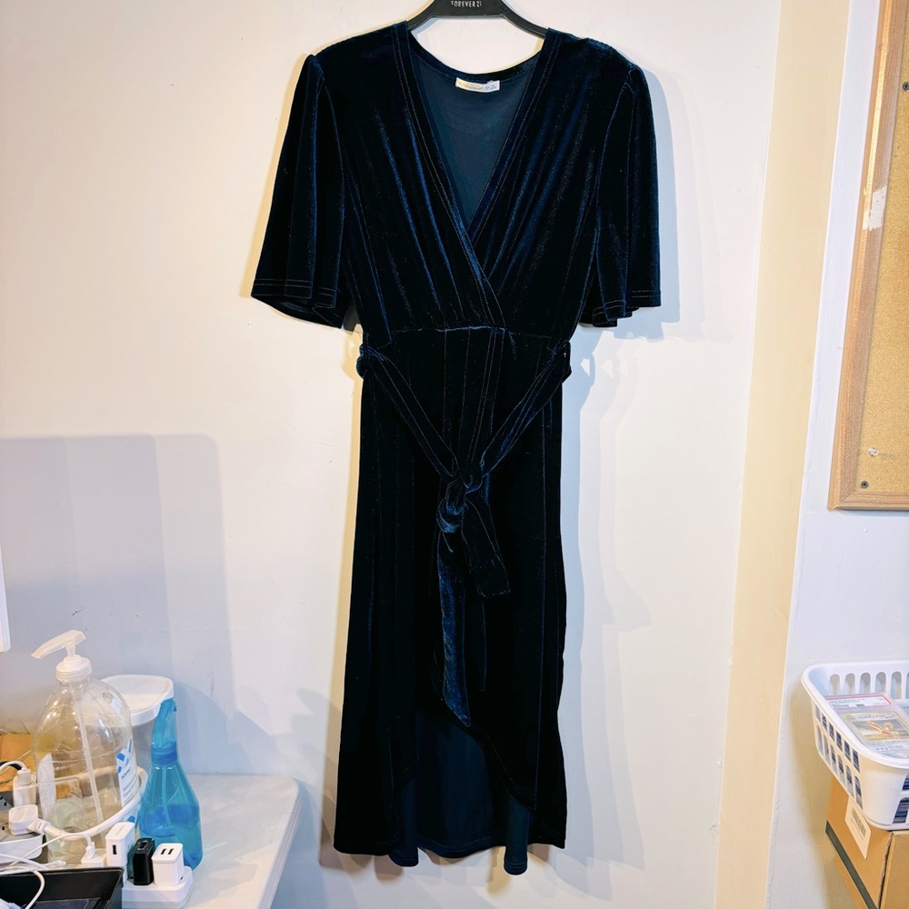 R.Vivimos Women’s Velvet V Neck Wrap Long Sleeve Waist Elegant Midi Dress